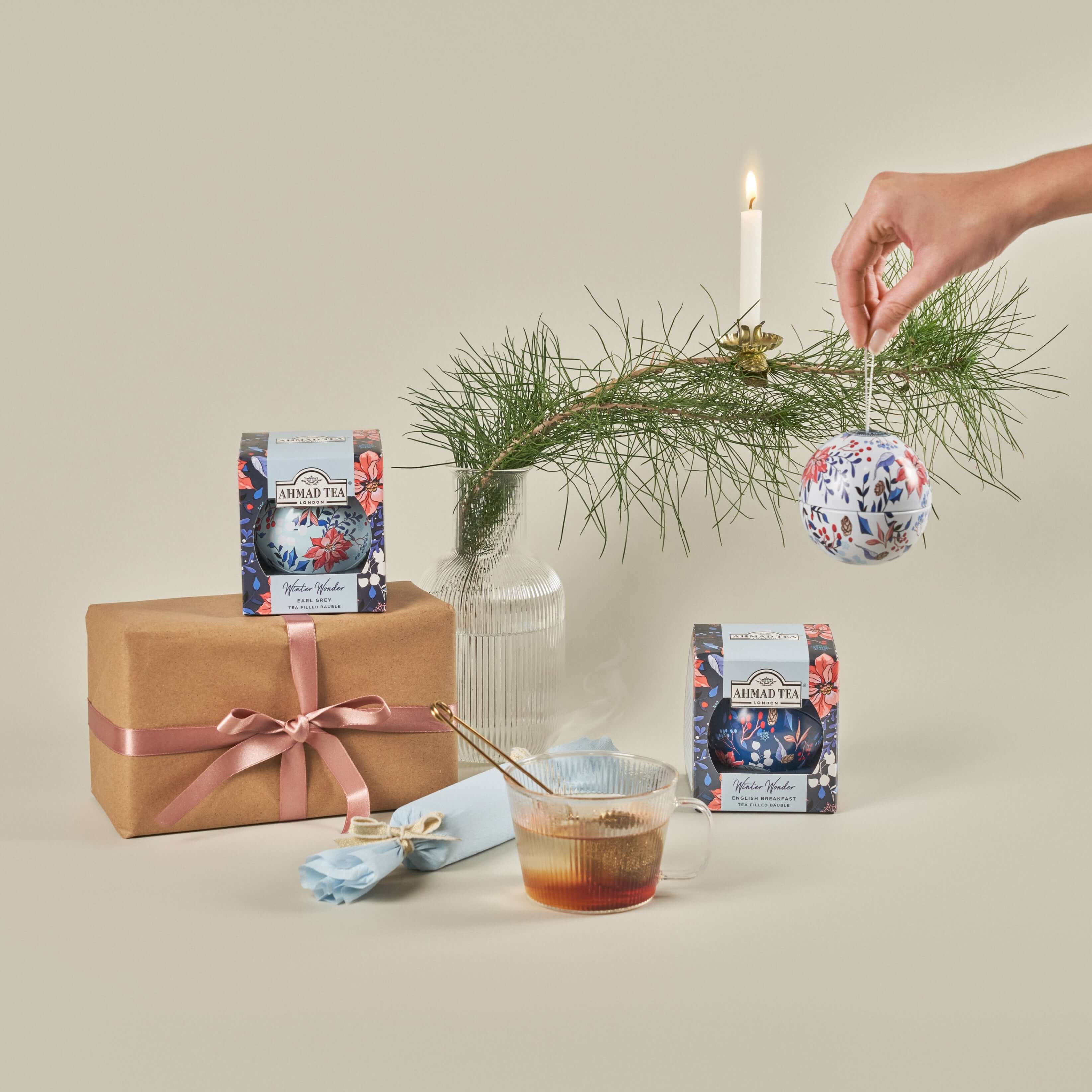Winter Wonder Christmas Tree Tea Bauble - 25g Loose Earl Grey Tea - Image 3